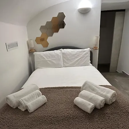 Campanella 27 By Ghor Apartman