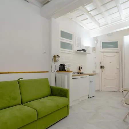Daire Campanella 27 By Ghor Roma