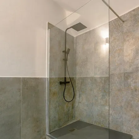 Daire Campanella 27 By Ghor Roma